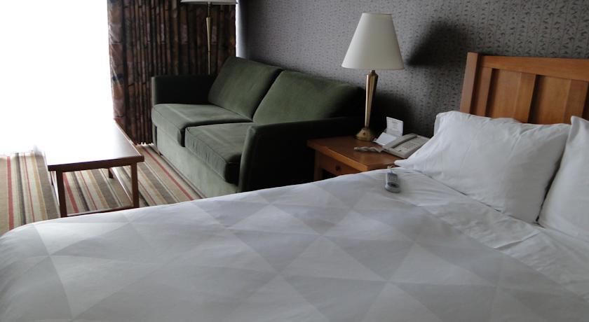 แคลเรียน โฮเต็ล แอนด์ คอนเฟอเรนซ์ เซ็นเตอร์ กัลกรี Hotel คาลการี ภายนอก รูปภาพ