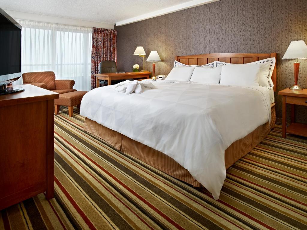 แคลเรียน โฮเต็ล แอนด์ คอนเฟอเรนซ์ เซ็นเตอร์ กัลกรี Hotel คาลการี ภายนอก รูปภาพ